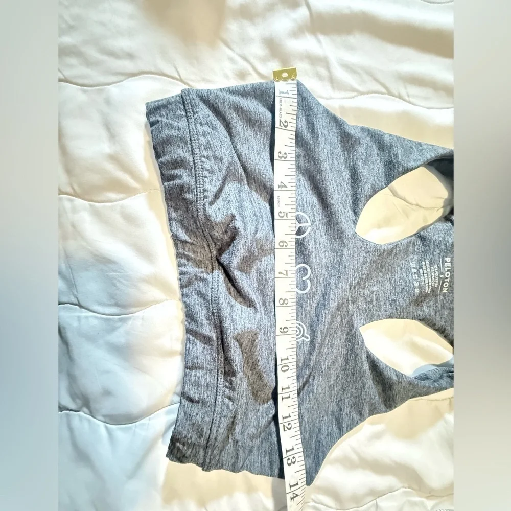 Peloton Gray Sports Bra Size S